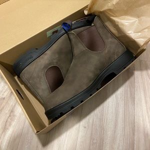✔️SOLD✔️BRAND NEW Blundstone Thermal 584 size 9